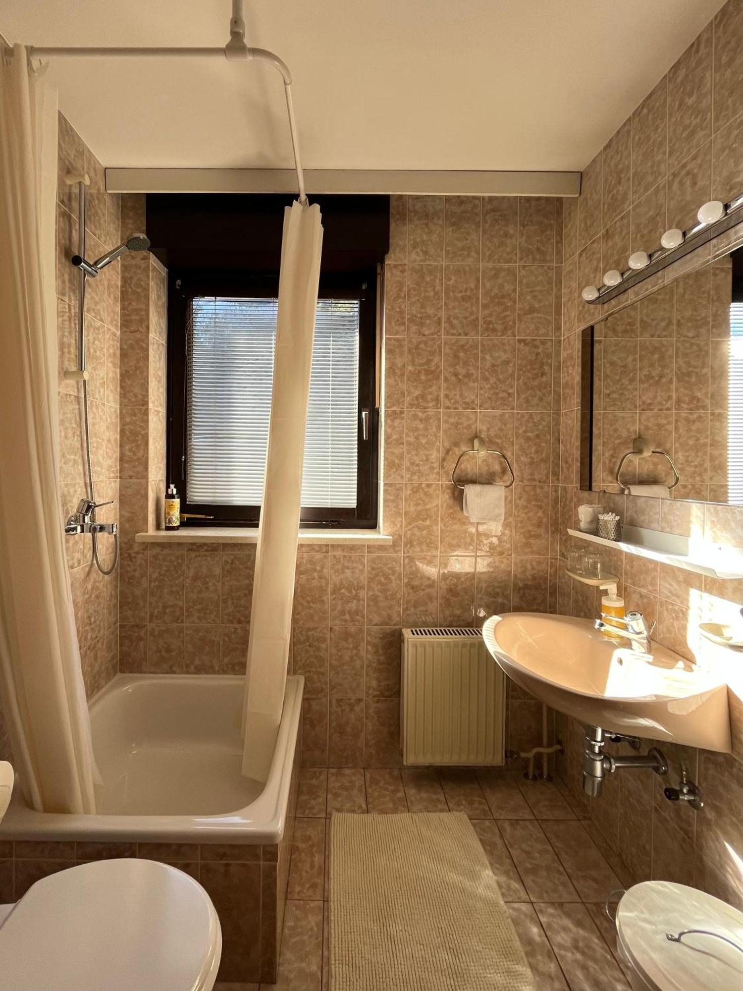 Lakeview Guesthouse & Chalet Bled Quarto foto