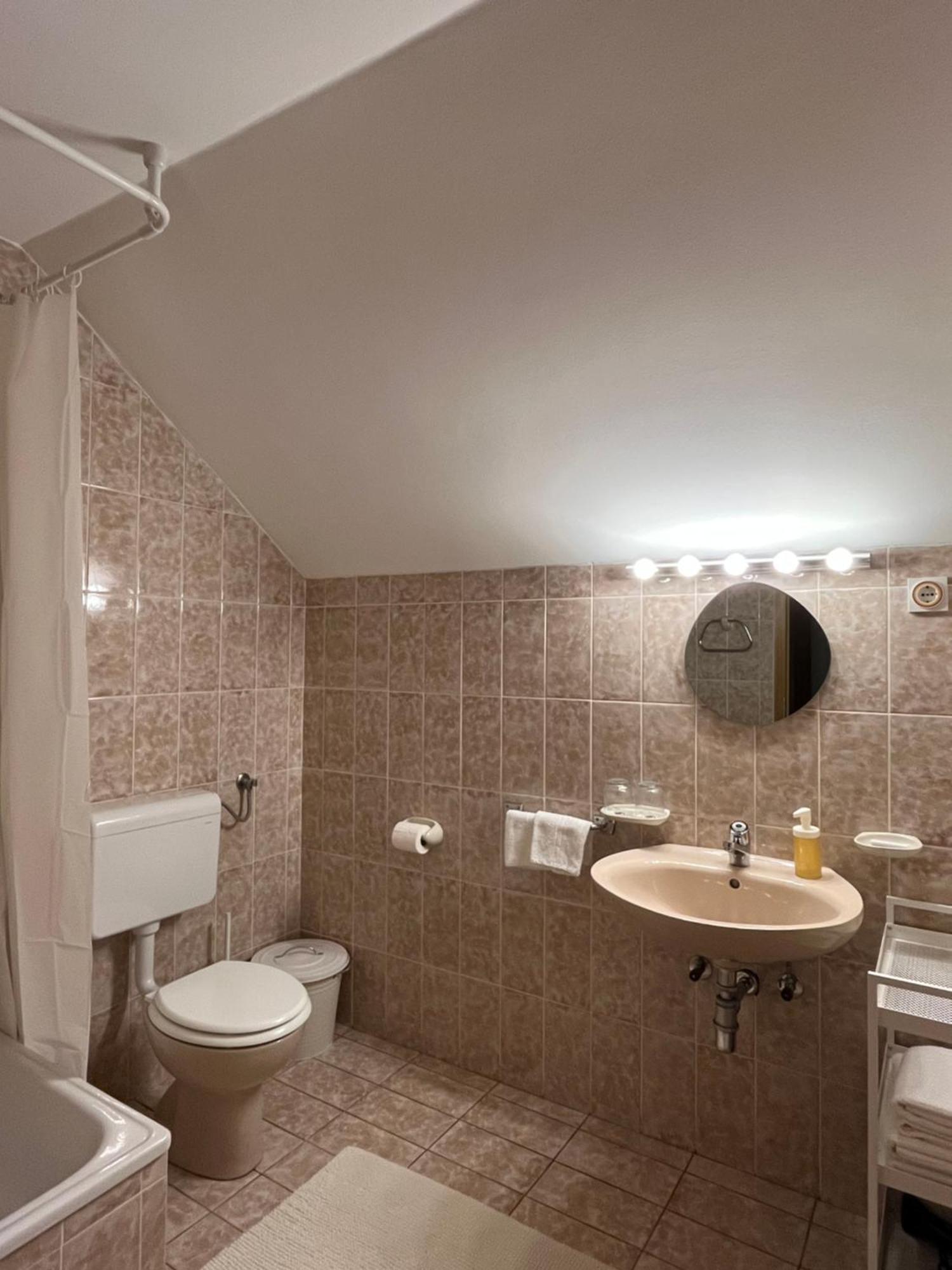 Lakeview Guesthouse & Chalet Bled Quarto foto